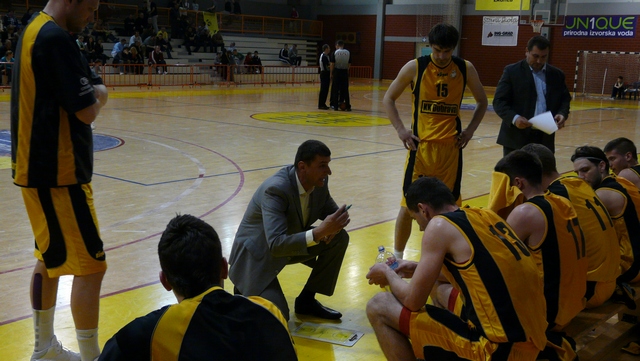 0398 kkdubrava policnik